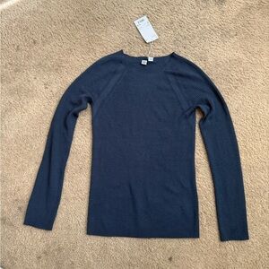 NWT Uniqlo U Crew Neck 100% wool Knit Top M